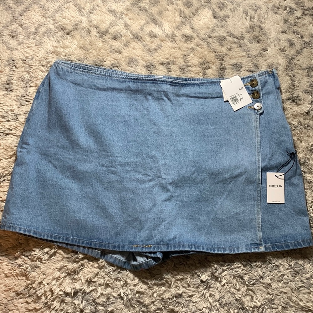 Forever 21+ Skort